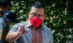 Kasus Covid-19 Melonjak, Kenneth PDIP Desak Anies Baswedan Kembali Menerapkan PSBB - JPNN.com