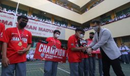 Singkirkan Tim Unggulan, SMA Taman Madya 1 Juara Nasional Esports - JPNN.com