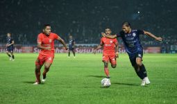 Borneo FC vs Arema FC: Diwarnai 2 Kartu Merah, Pesut Etam Gunduli Singo Edan - JPNN.com