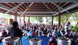 SandiUno Fans Club Bantu Warga Pulau Seribu Punya Penghasilan dari Produk Lokal - JPNN.com