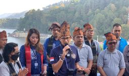 Kembangkan Desa Tigarihit, Menteri Sandiaga Uno Bawa Sejumlah Mitra - JPNN.com