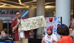 Penyintas Kusta di Pontianak Ciptakan Produk Ecoprint, Sandiaga Uno: Menolak Untuk Menyerah - JPNN.com