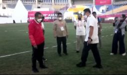 Rumput Manahan Ada yang Menguning, Menpora Amali: Jangan Khawatir - JPNN.com