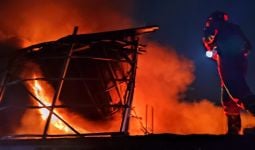 Kebakaran Besar Terjadi di Bekasi, Bedeng dan Rumah Ludes - JPNN.com