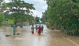 Puluhan Warga Mengungsi Pascabanjir Susulan di Desa Toure Sulteng - JPNN.com