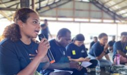 Pemuda Adat Kampung Yoboi Gali Potensi Sagu Papua Lewat Sekolah Lapang Kearifan Lokal - JPNN.com