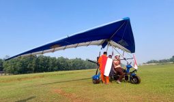 77 Pilot Kibarkan Bendera Merah Putih di 30 Kota, Dapat Rekor MURI - JPNN.com