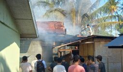 Perumahan Sekolah Dasar 1 Gili Air Lombok Utara Ludes Terbakar - JPNN.com