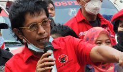 PDIP Gelar Pengobatan Gratis di Bogor, Adian: Perintah Partai Jelas, Jangan Tinggalkan Rakyat - JPNN.com