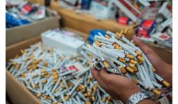 Pemerintah Memastikan Tidak Ada Ancaman PHK Usai Kenaikan Cukai Rokok - JPNN.com