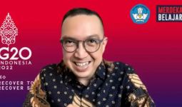 Kemendikbudristek: Guru PNS & PPPK Belum Beserdik Otomatis Dapat Kenaikan Tunjangan  - JPNN.com