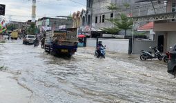 Begini Banjir di Pekanbaru saat Hujan, Pemerintah Ke Mana? - JPNN.com