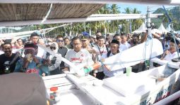 Akmal Berterima Kasih Kepada Pihak yang Melestarikan Perahu Sandeq - JPNN.com