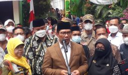 Sangat Sedih, Ridwan Kamil Datang ke Lokasi Kecelakaan Maut di Bekasi, Ini Penampakannya - JPNN.com