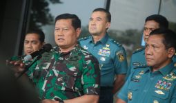 Berita Duka, Pilot dan Lokasi Jatuh Pesawat Bonanza Milik TNI AL Ditemukan - JPNN.com