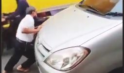Kronologi Pak RT Berdebat dengan Pengendara Mobil yang Mengaku Polisi, Menyebalkan - JPNN.com