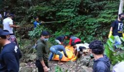 Polisi Periksa Kejiwaan Pembunuh Sadis yang Potong Tubuh Pacar Pakai Batu - JPNN.com