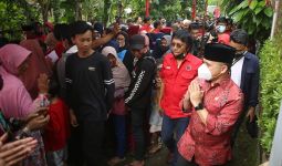 PDIP Gelar Pengobatan Gratis di Bogor, Azwar Anas: Ini Kerja Nyata - JPNN.com