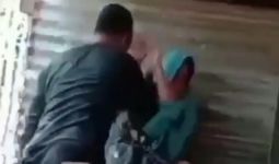 Oknum Polisi Aniaya Mak-Mak Secara Sadis, AKBP Moh Roni: Kami Beri Efek Jera - JPNN.com