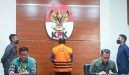 Kasus Korupsi Gereja Kingmi, KPK Tahan Anak Buah Bupati Mimika - JPNN.com