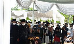 Arsul Menyaksikan Perbuatan Kapolri di Makam Azyumardi Azra - JPNN.com