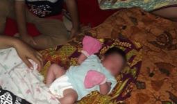 Siapa yang Meninggalkan Bayi Perempuan di Teras Rumah Bu Anisa? Ayo Mengaku - JPNN.com
