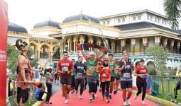 Lihat Senyum Pak Ganjar di Friendship Run Borobudur Marathon 2022 - JPNN.com
