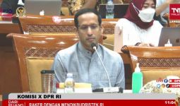 DPR Sebut Nadiem Makarim Sumber Kegaduhan Nusantara, Duh, Kasihan Mas Menteri  - JPNN.com