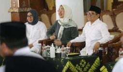 Gus Muhaimin ke Blitar, Serahkan Bantuan Ratusan Ribu Benih Ikan - JPNN.com
