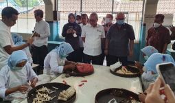 Lindungi Petani Tembakau, Mendag Zulhas Putus Rantai Pasok yang Merugikan - JPNN.com