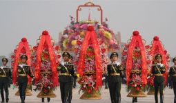 Jelang HUT RRC, Xi Jinping dan Elite Partai Komunis Lakukan Ritual di Tiananmen - JPNN.com