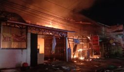 Kebakaran Warteg Hingga Kios di Jakarta Timur, Sebegini Kerugiannya, Ya Ampun - JPNN.com