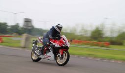 Test Ride Honda CBR250RR: Desain Sporty, Tenaga Mesin Buas - JPNN.com