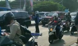 Polisi Buru Pengemudi Bus Yang Menabrak Pengendara Motor di Bekasi - JPNN.com