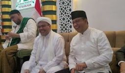 Anies Baswedan dan Habib Rizieq Bertemu di Petamburan, Apa yang Dibahas? - JPNN.com