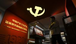 Partai Komunis China Penjarakan 410.000 Pejabat dan Birokrat - JPNN.com