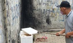 Viral Boks Mencurigakan & Mengeluarkan Bau Bangkai Bikin Geger Warga, Isinya Ternyata - JPNN.com