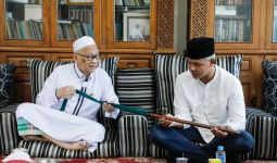 Sowan Kepada Ulama Karismatik di Banjarmasin, Ganjar: Beliau Ajarkan Nilai Kebaikan - JPNN.com