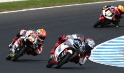 Gagal Finis di Australia, Mario Aji Siapkan Diri Untuk Moto3 Malaysia - JPNN.com