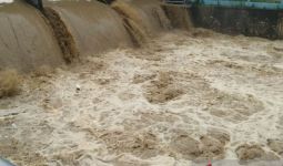 Aliran Sungai Meninggi, Pemerintah Tetapkan Status Siaga Banjir - JPNN.com