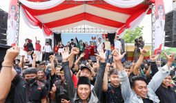 Giliran Warga Desa di Madura Dukung Ganjar Maju Sebagai Capres - JPNN.com