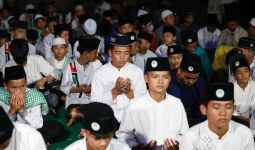 Santri Dukung Ganjar Gelar Doa Bersama & Beri Bantuan untuk Ponpes di Jambi - JPNN.com