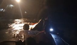 Detik-Detik Menegangkan Penyelamatan 9 ABK yang Terombang-ambing di Selat Malaka - JPNN.com