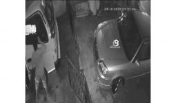 Video Viral Pencurian Mobil Boks di Bekasi, Pelaku Pakai Sedan - JPNN.com
