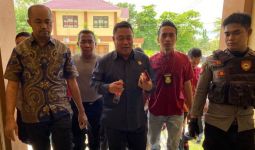 Diduga Korupsi Dana Program PKBM, Oknum Anggota DPRD Kabupaten Bima Ditahan Polisi - JPNN.com