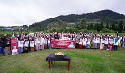Peringatan Ultah Ke-54 Ganjar Pranowo, Saga Berbagi dengan Warga Dieng - JPNN.com