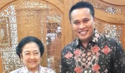 #MegaDikudeta Trending, Senior PDIP Riau: Kalian Salah Lawan! - JPNN.com