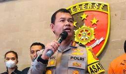 Kombes Satake Ungkap Fakta WN Inggris Ditinggal Sopir Taksi Online di Bali, Oalah - JPNN.com