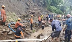 Korban Tertimbun Longsor di Malang Ditemukan Sudah Meninggal Dunia - JPNN.com