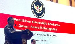 Bicara di Diskusi Kemenko Polhukam, Hasto Beber Kekuatan Ide Geopolitik Bung Karno - JPNN.com